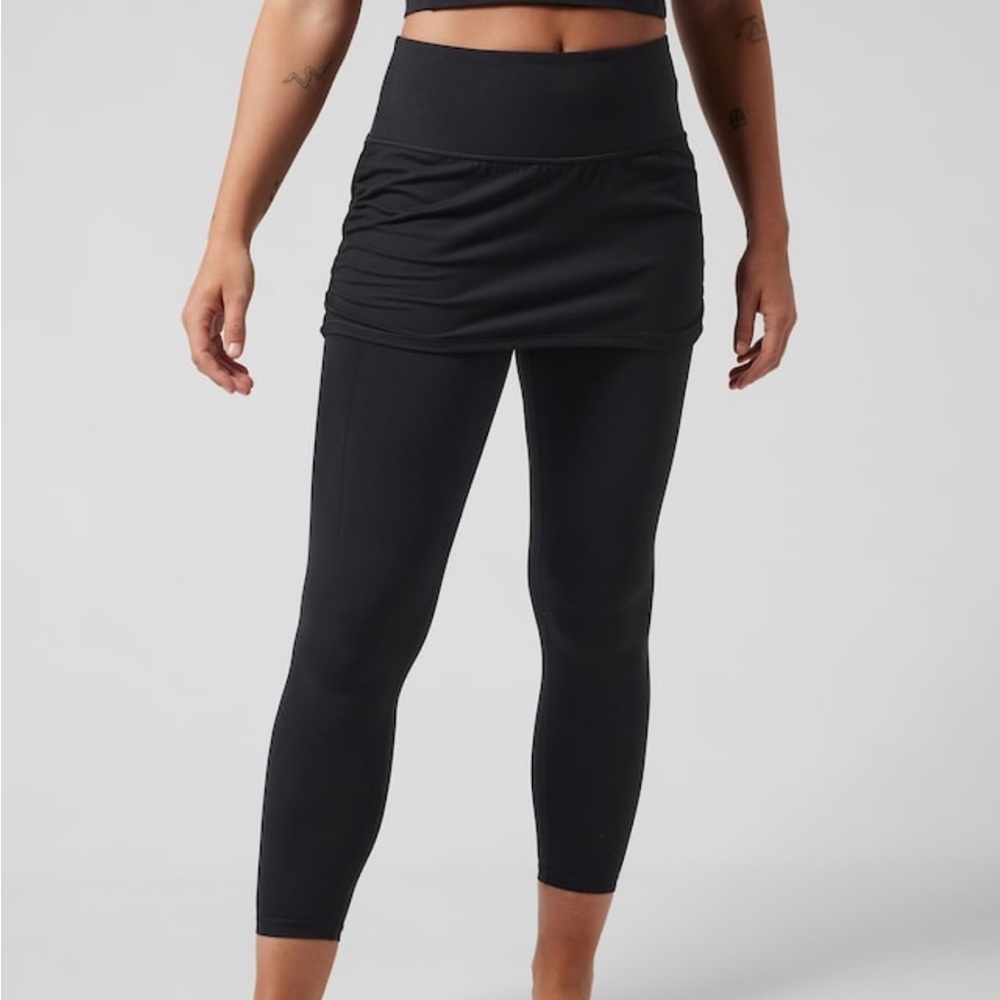 Athleta Black Elation 2 in 1 Tight NWT Medium